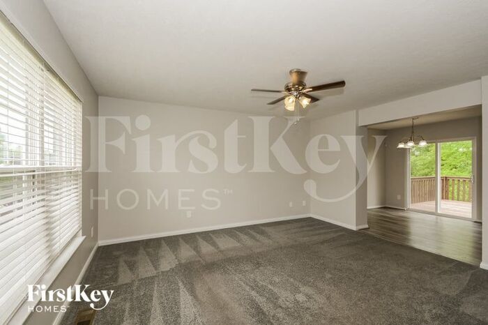 Building Photo - 10319 McCauley Dr
