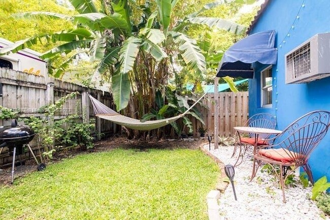 Building Photo - 1516 S 17th Ave