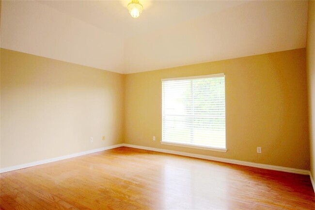 Building Photo - 71 Atascadero Dr