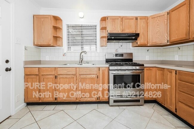 Building Photo - 1426 Olive St