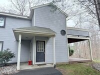 Building Photo - 208 Yorktown Dr