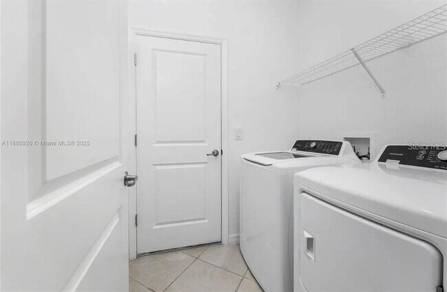 Building Photo - 16851 Cayo Key Dr