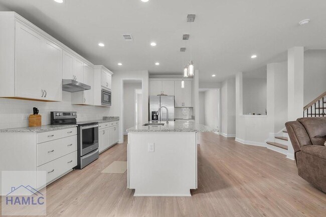 Building Photo - 268 Loblolly Ln