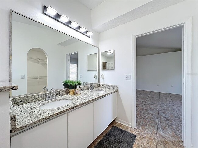 Building Photo - 3155 Atwater Dr