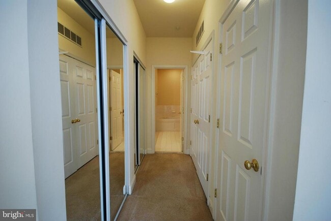 Building Photo - 908 Reserve Champion Dr