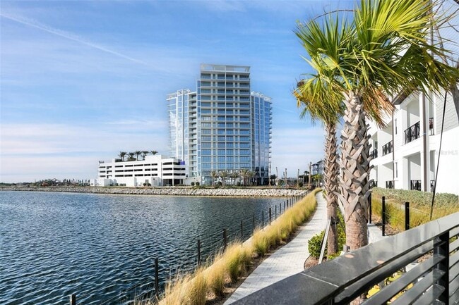 Building Photo - 5351 Bridge St