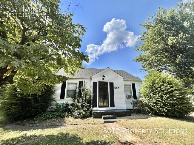 Building Photo - 507 Harris St