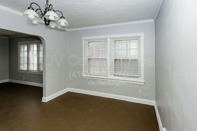 Building Photo - 3579 Riedham Rd