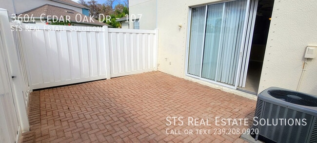 Building Photo - 3604 Cedar Oak Dr