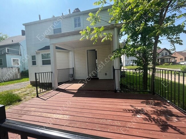 Building Photo - 2820 Winsted Dr