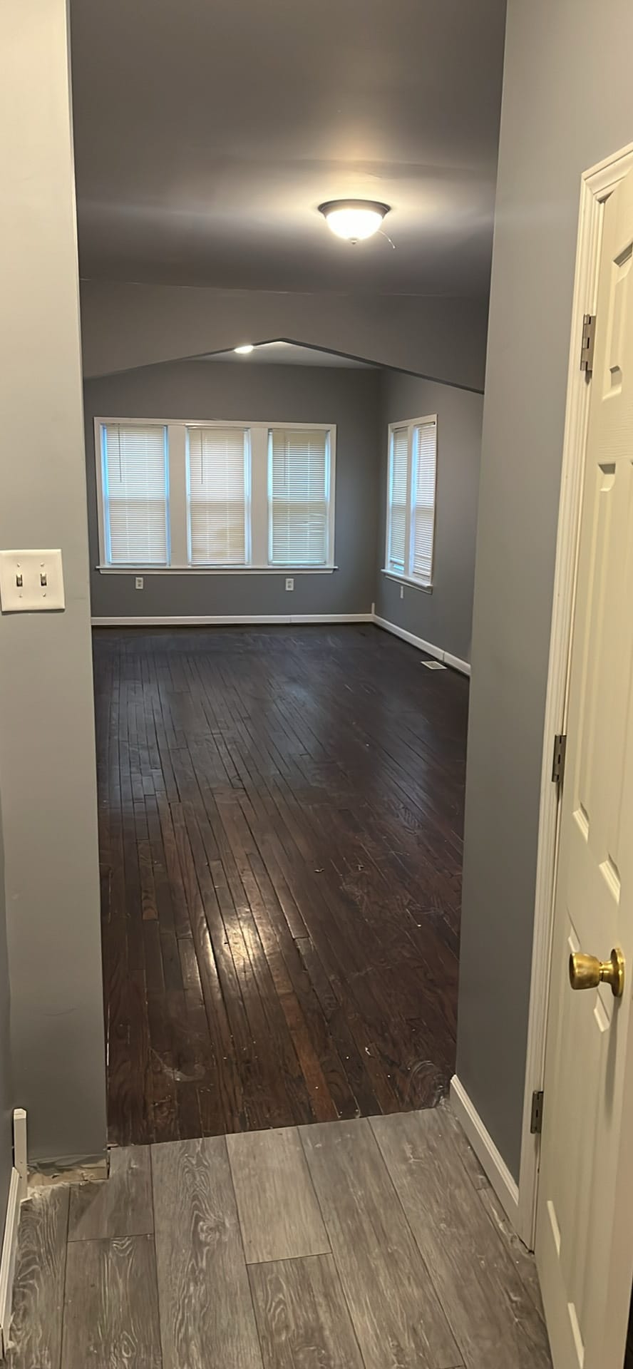 Building Photo - 1550 Richard Gordon Hatcher Blvd