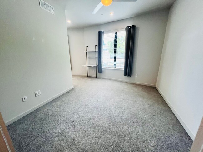 Building Photo - MOVE-IN SPECIAL: Open-Concept 2BD 2BA Cond...