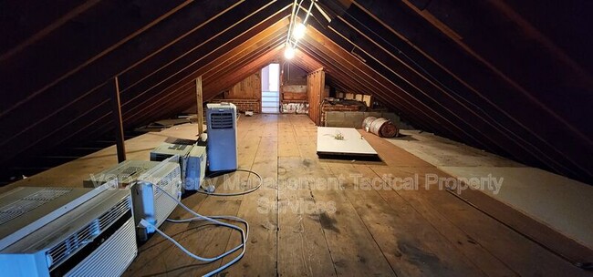 Building Photo - 21329 Lakeshore Blvd