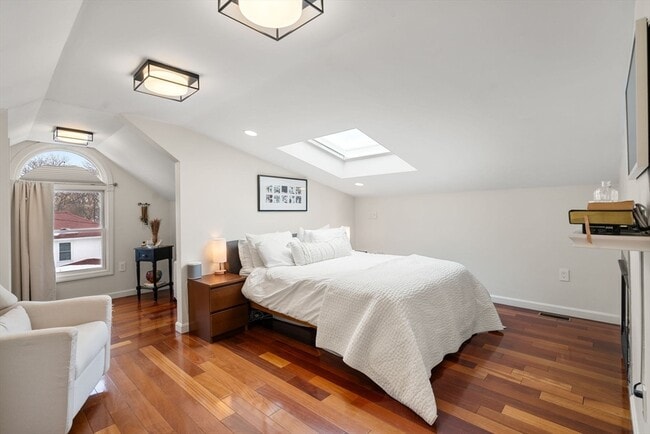 Building Photo - 7 Quincy St