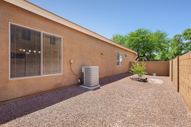 Building Photo - Great Furnished  Rental in Augusta Ranch f...