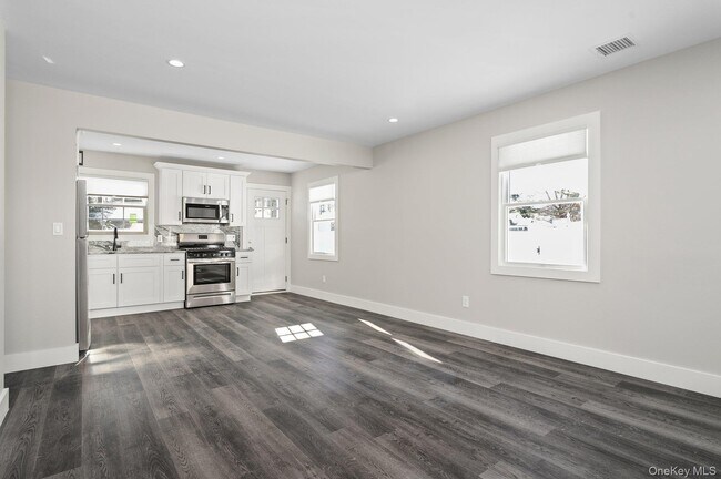 Building Photo - 25 Lorraine Ct