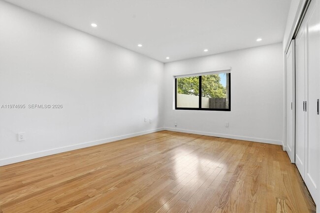 Building Photo - 11959 SW 122nd Ct