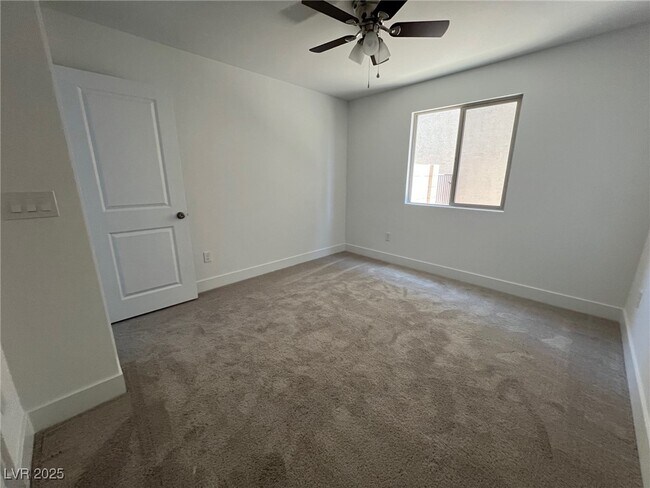 Building Photo - 7550 Quail Rock Ave