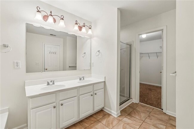 Building Photo - 9802 Murano View