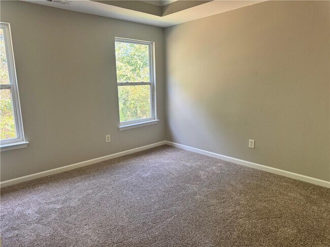 Building Photo - 3140 Ridge Hill Pkwy
