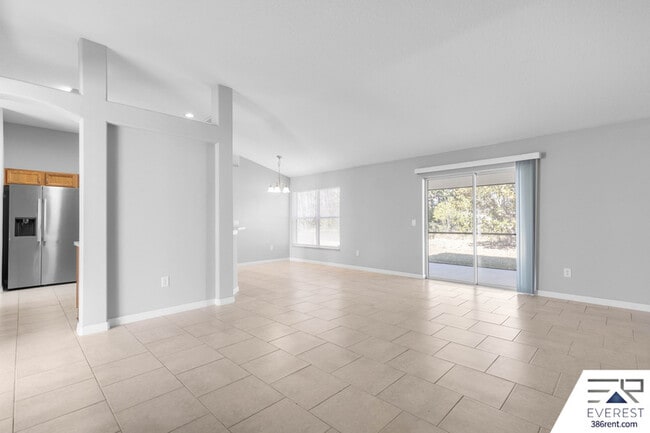 Building Photo - 7 Undermount Path E