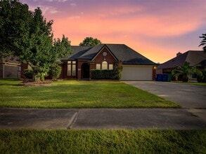 Building Photo - 114 Audubon Woods Dr