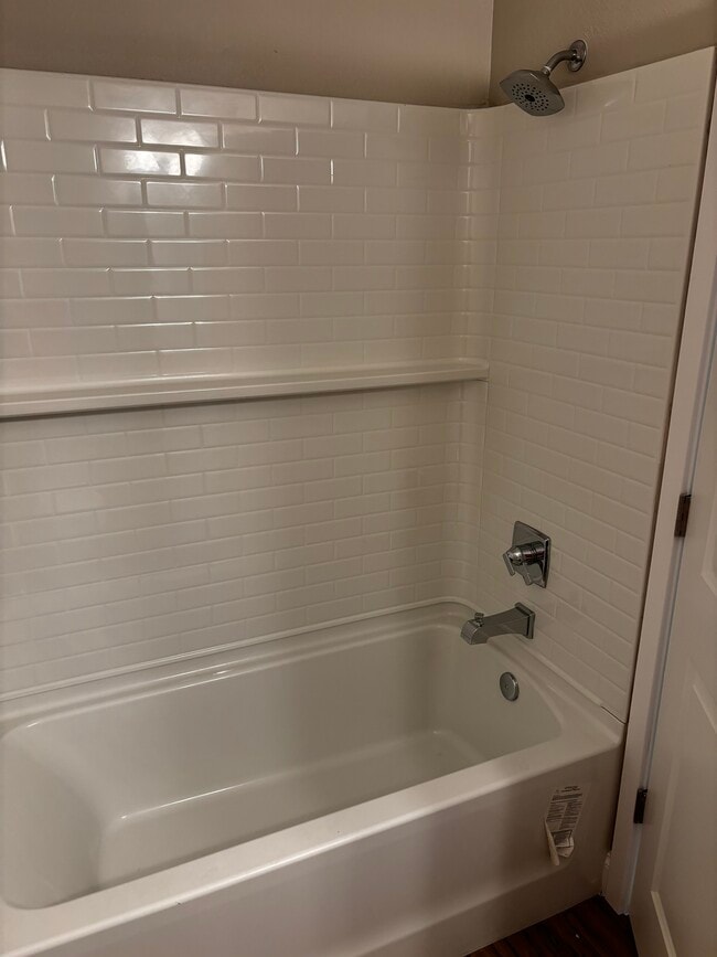 Building Photo - 2418 County Rd 451