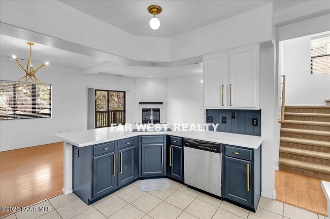 Building Photo - 1121 Boulder Park Ave
