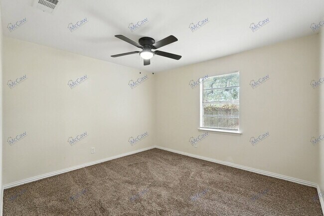 Building Photo - 4425 Central Ln