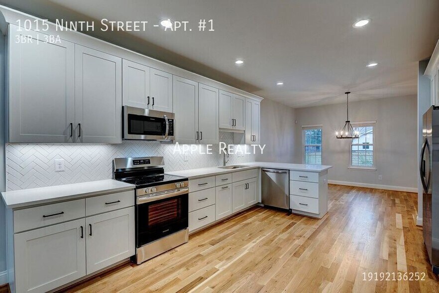 Building Photo - 1015 Ninth Street-Apt. #1