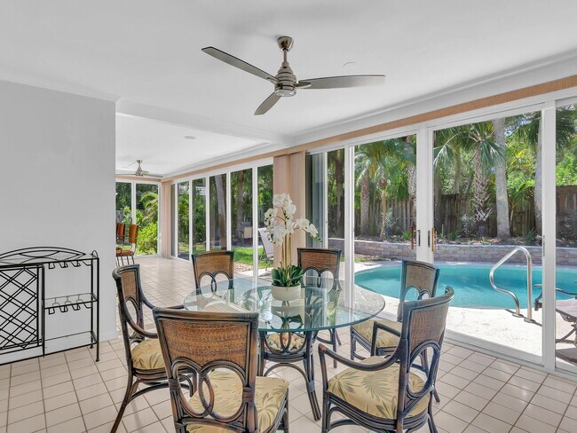 Building Photo - 1425 Treasure Cove Ln