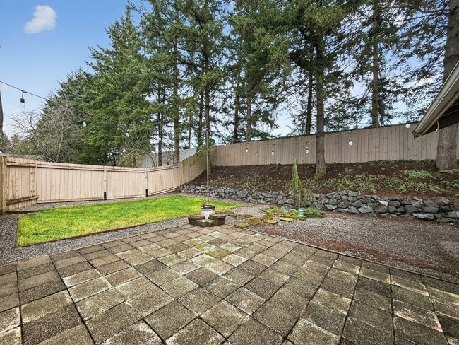 Building Photo - 11706 NE 98th St