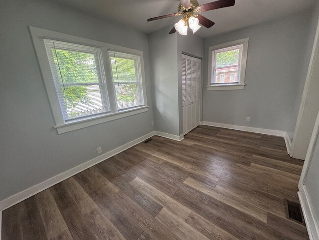 Building Photo - "Charming 3-Bed Home in Springfield with Spacious 1245 Sq Ft Layout!"