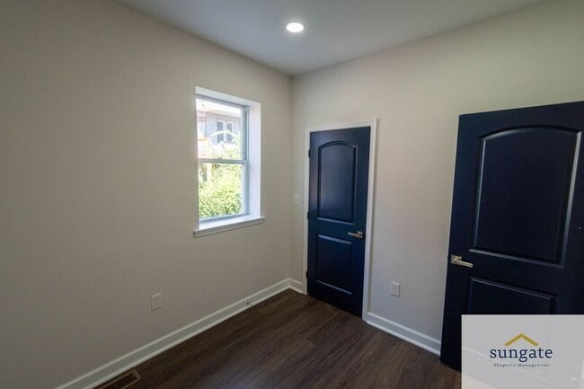 Building Photo - 1602 Cypress St