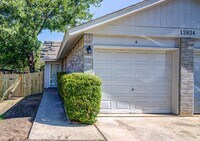 Building Photo - 12824 Tomanet Trail