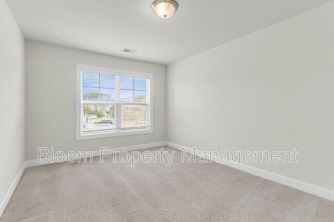 Building Photo - 1577 Krait Ct