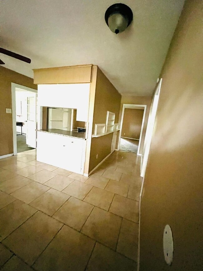 Building Photo - Beautiful 3 bedroom home in Angleton TX