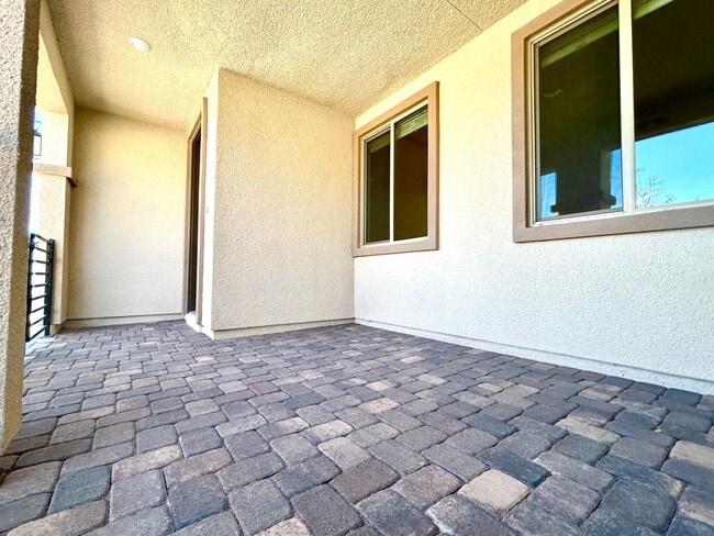 Building Photo - Brand new Townhome!   Summerlin Grand Park Village