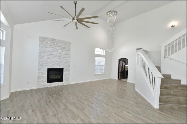 Building Photo - 1603 Villa Del Sol St