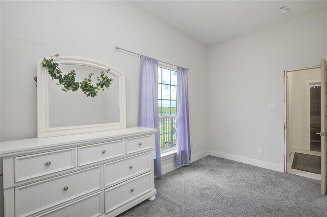 Building Photo - 582 Rd 5707
