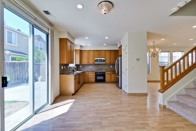 Building Photo - Spacious 4-Bedroom Home on Private Cul-De-Sac | No HOA | Custom Closets, New Floors & Lush Backya...