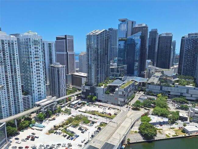 Building Photo - 350 S Miami Ave