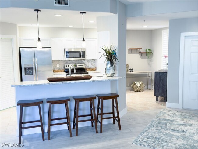 Building Photo - 9140 Southmont Cove