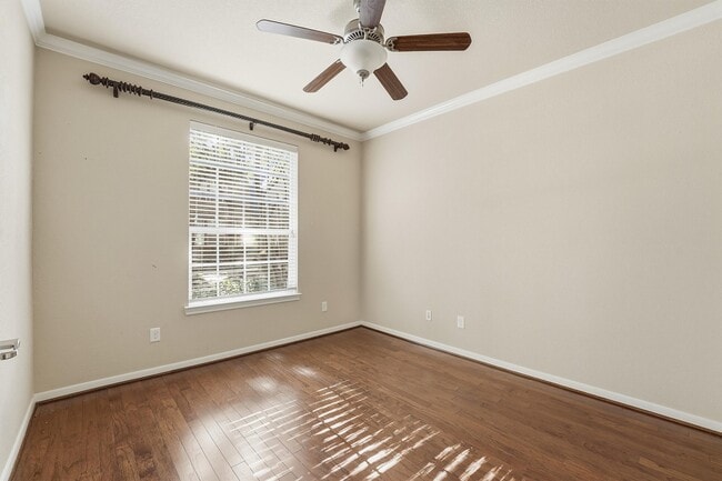 Building Photo - 2 Bettina Ln