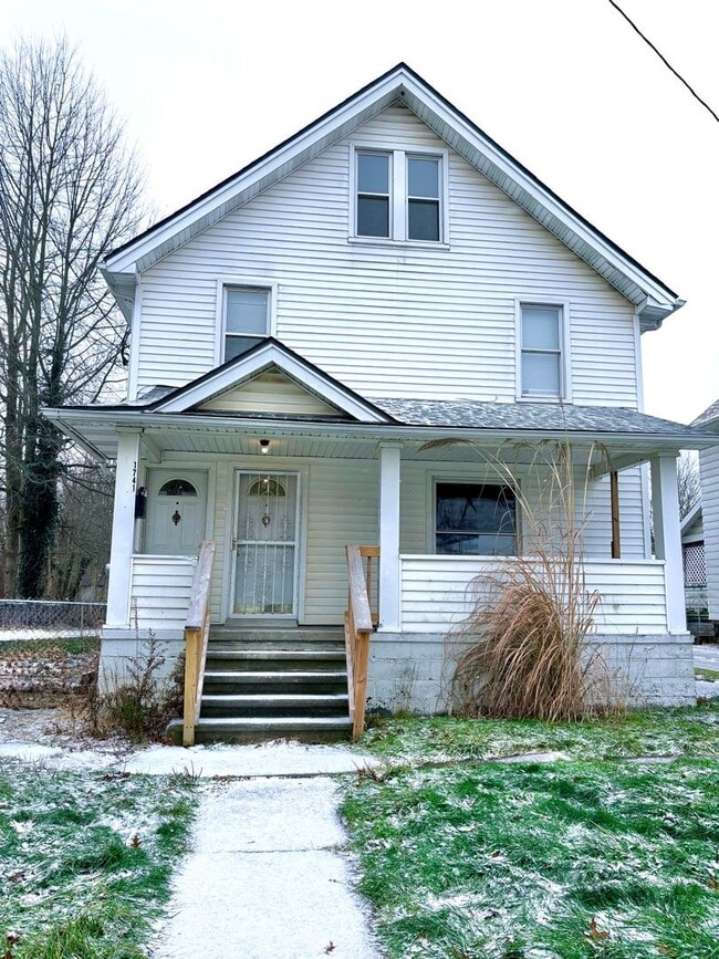 Building Photo - Charming 2 Bed 1 Bathroom in Warren Ohio!