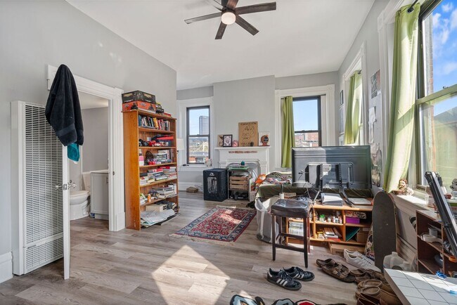 Building Photo - 23 Bedford Square