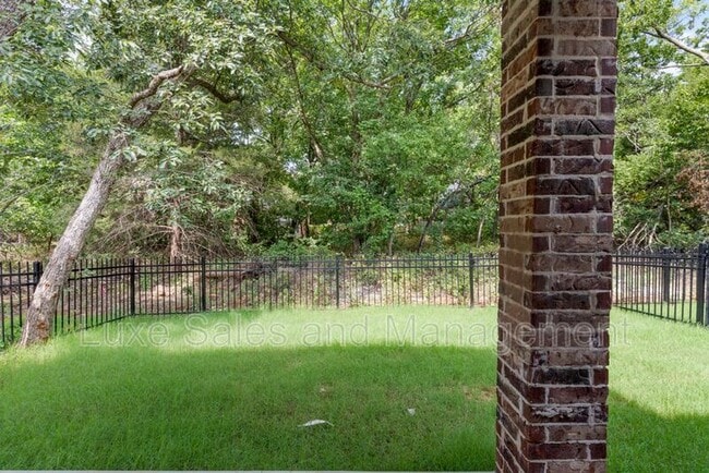 Building Photo - 4136 Abbey Pk Dr