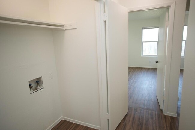 Building Photo - 8804 Piney Point Dr