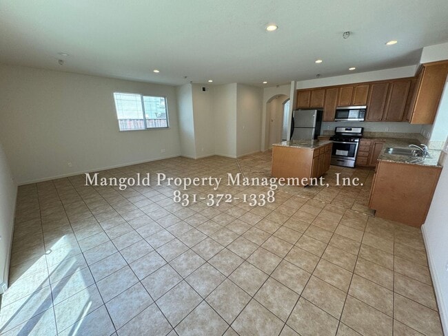 Building Photo - 3075cre