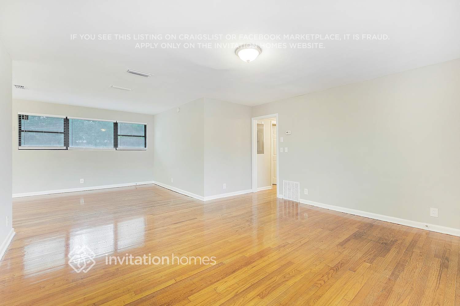 Building Photo - 2938 Charme Ct